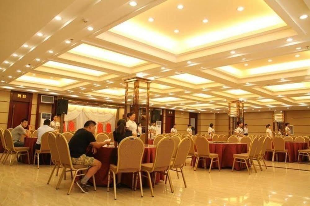 Ronghe Holiday Hotel Shiyan  Exterior foto